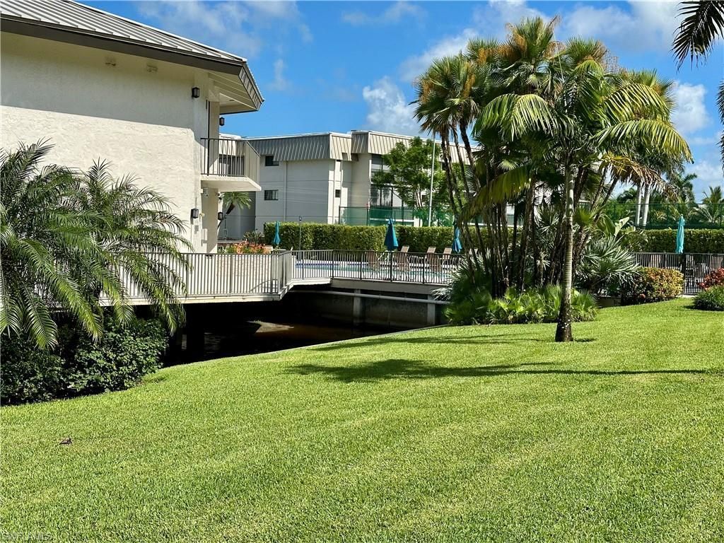 788 Park Shore Dr, Unit D20, Naples, FL 34103 Photo