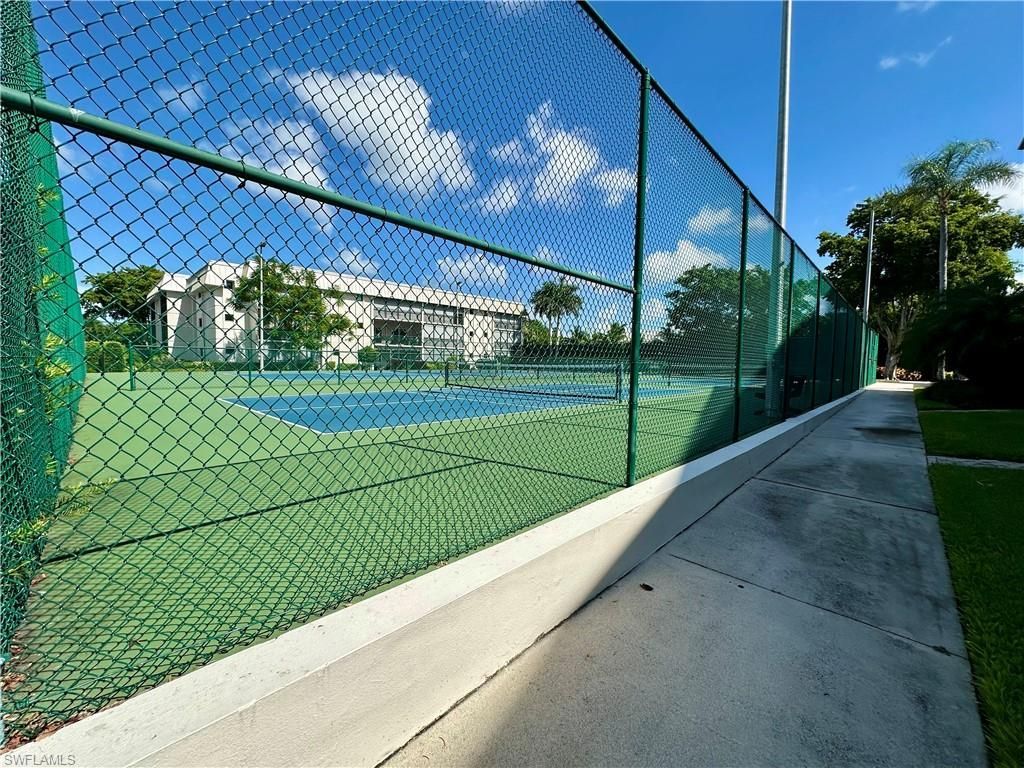 788 Park Shore Dr, Unit D20, Naples, FL 34103 Photo