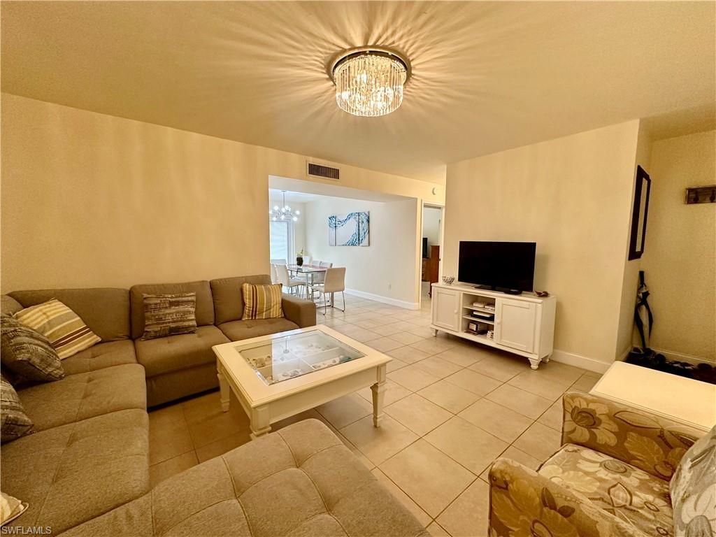 788 Park Shore Dr, Unit D20, Naples, FL 34103 Photo