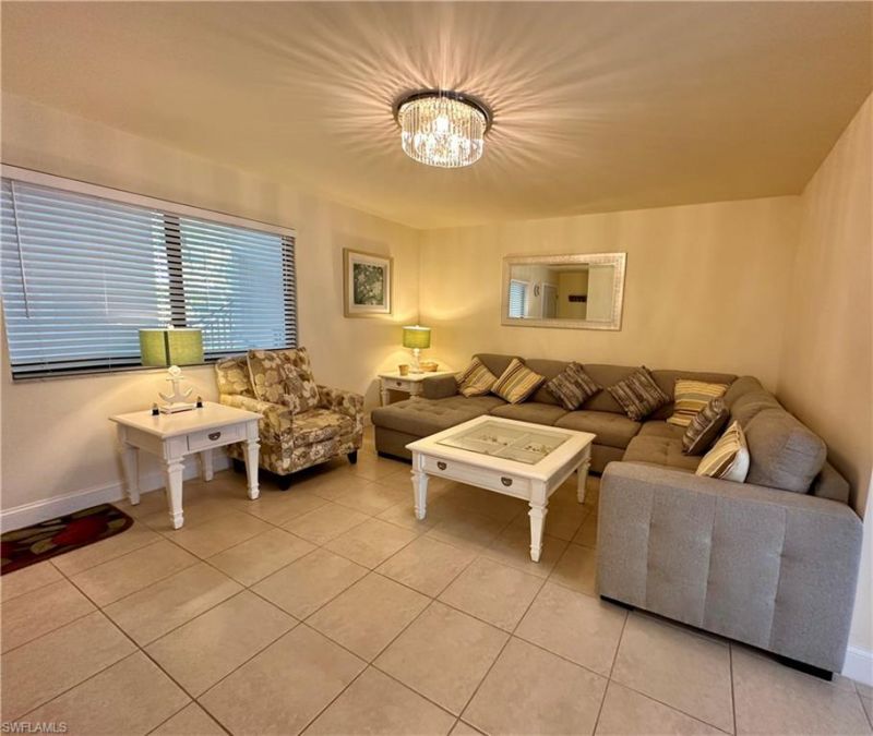 788 Park Shore Dr, Unit D20, Naples, FL 34103 Photo