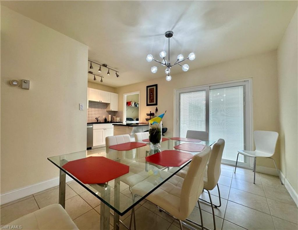 788 Park Shore Dr, Unit D20, Naples, FL 34103 Photo
