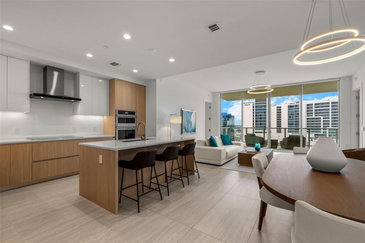 301 Quay Commons, Unit 1008, Sarasota, FL 34236 Photo
