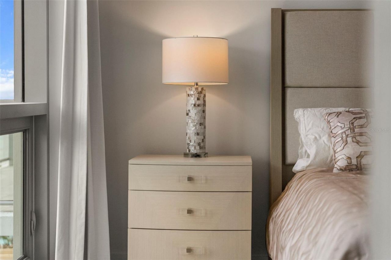 301 Quay Commons, Unit 1008, Sarasota, FL 34236 Photo