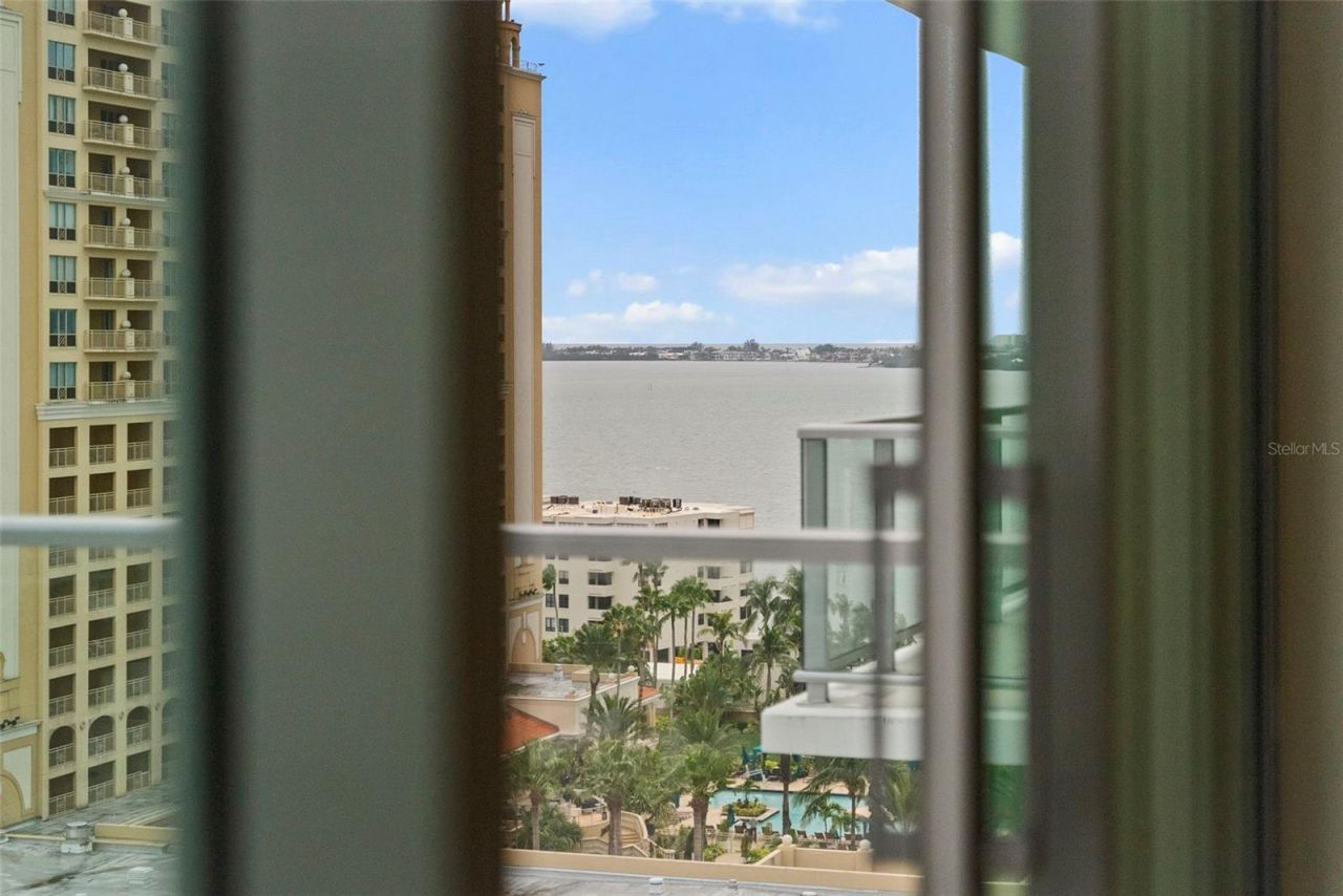 301 Quay Commons, Unit 1008, Sarasota, FL 34236 Photo