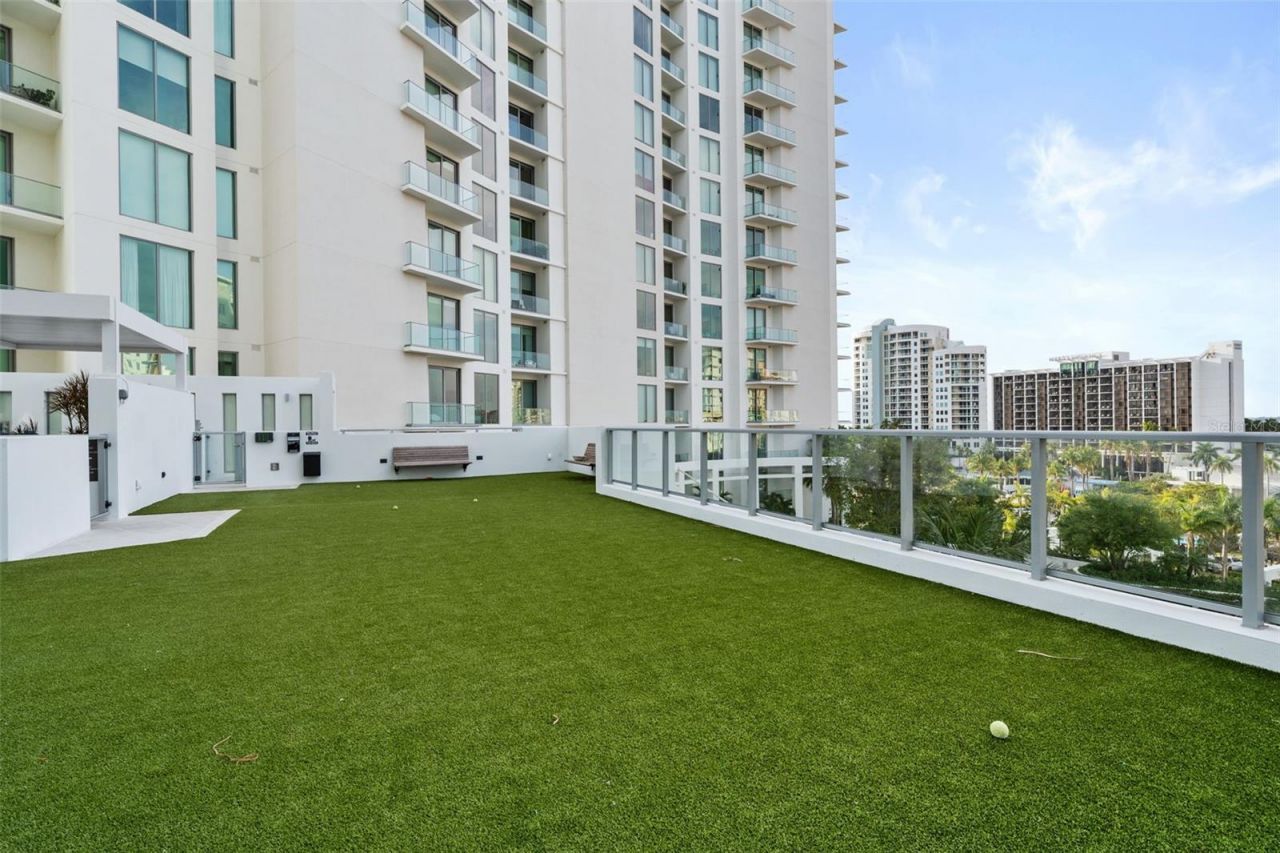 301 Quay Commons, Unit 1008, Sarasota, FL 34236 Photo