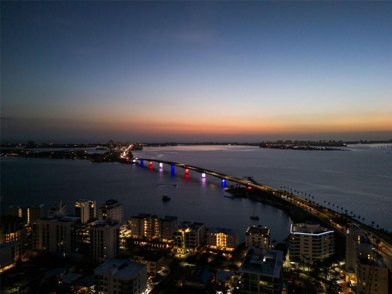 301 Quay Commons, Unit 1008, Sarasota, FL 34236 Photo