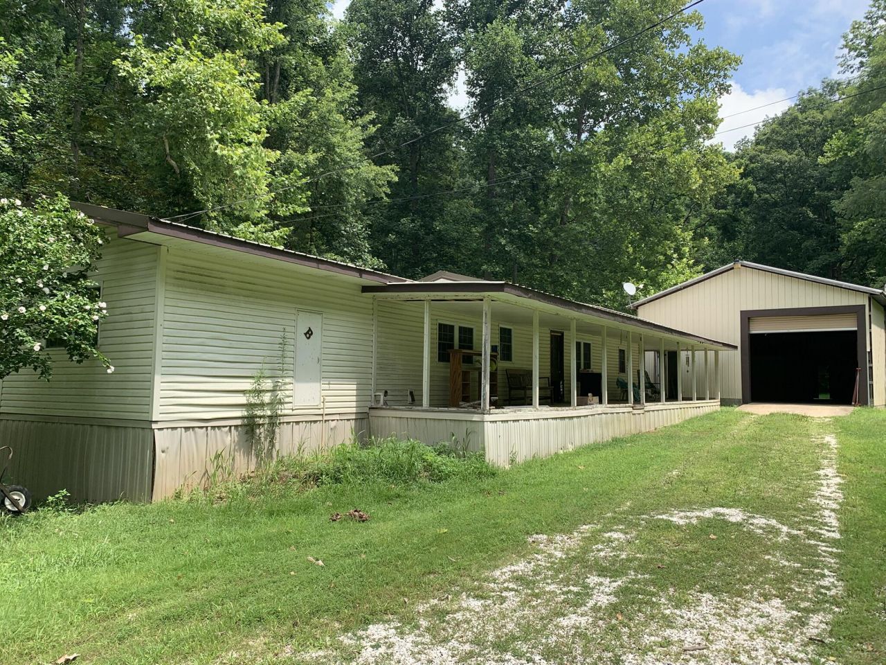21818 State Route 3, Rush, KY 41168