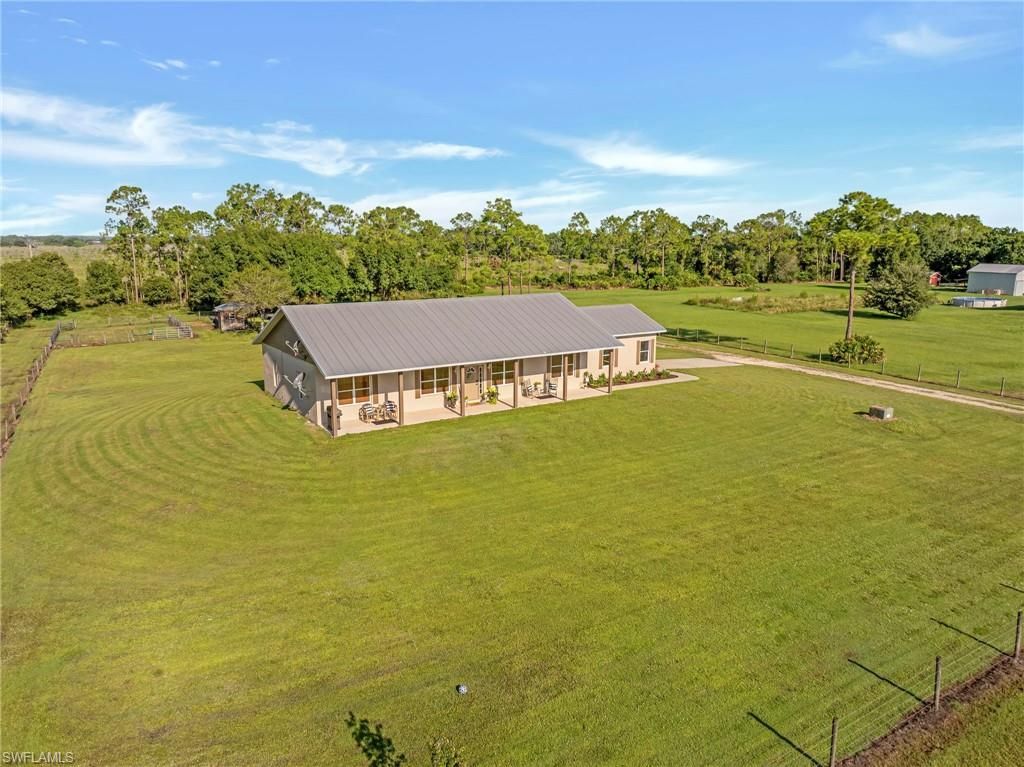 99 Trader Rd, Labelle, FL 33935 Photo