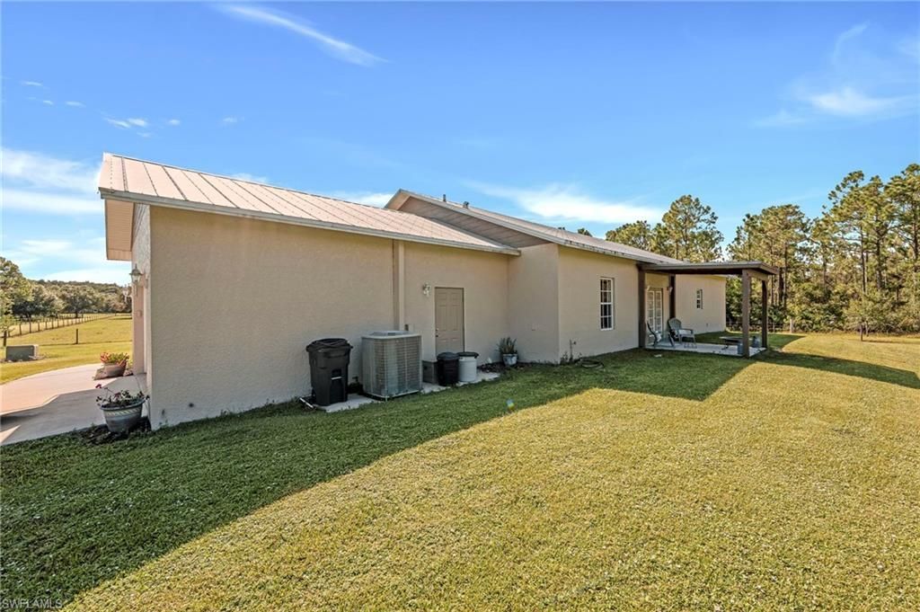 99 Trader Rd, Labelle, FL 33935 Photo