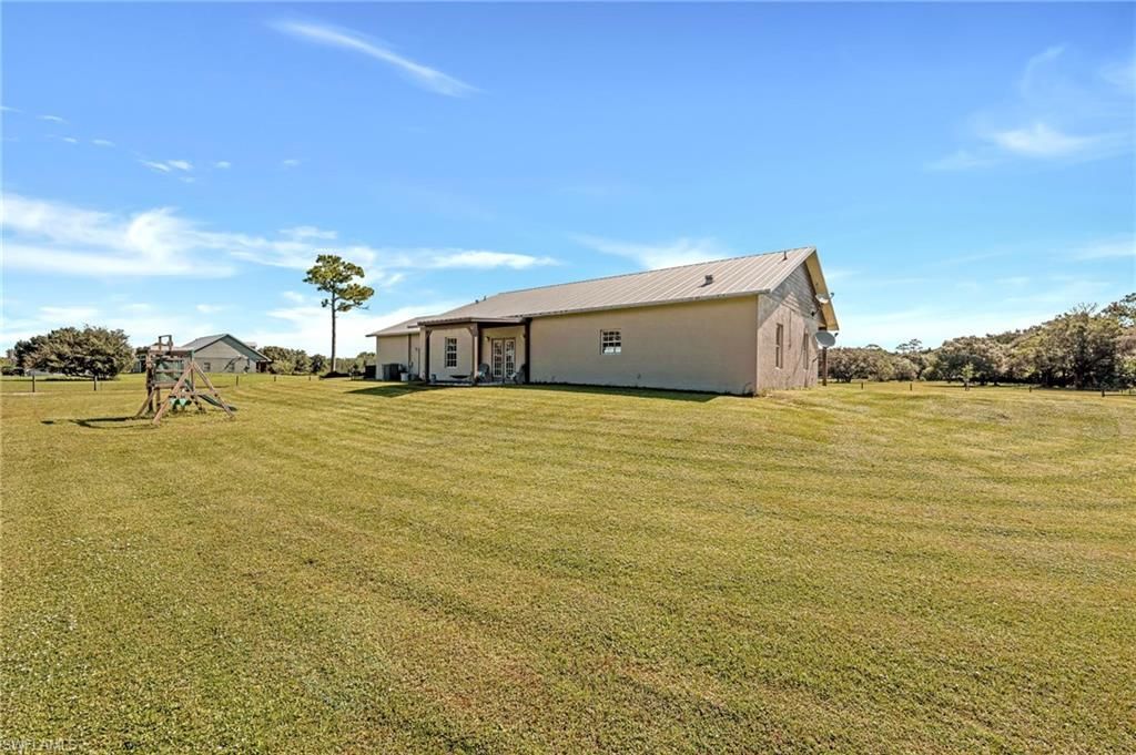 99 Trader Rd, Labelle, FL 33935 Photo
