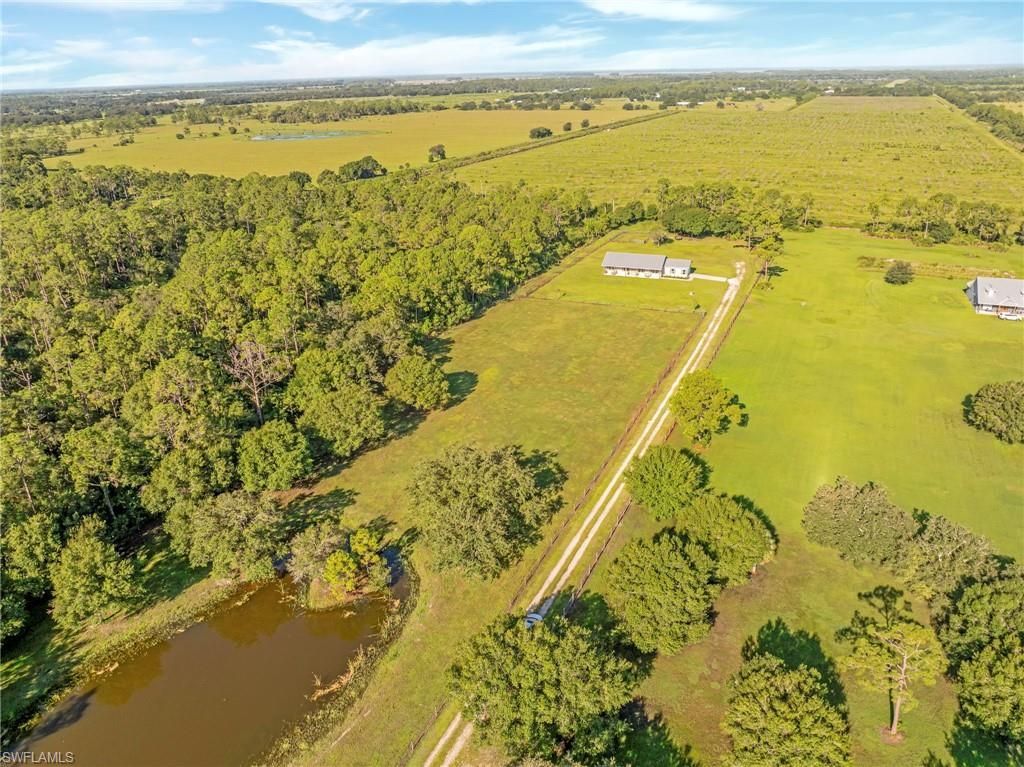 99 Trader Rd, Labelle, FL 33935 Photo