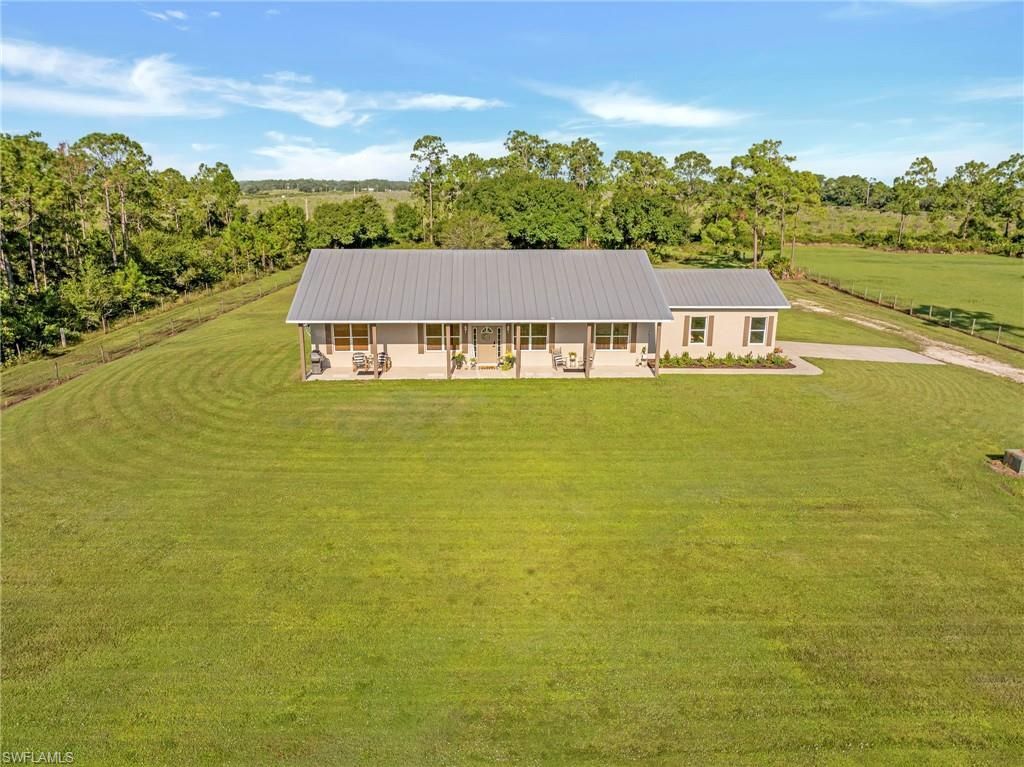 99 Trader Rd, Labelle, FL 33935 Photo