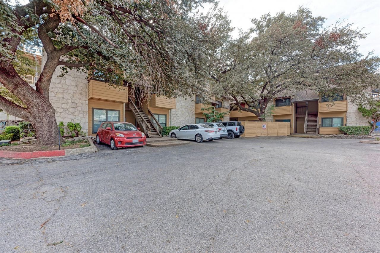2714 Nueces St, Unit 108, Austin, TX 78705 Main Photo