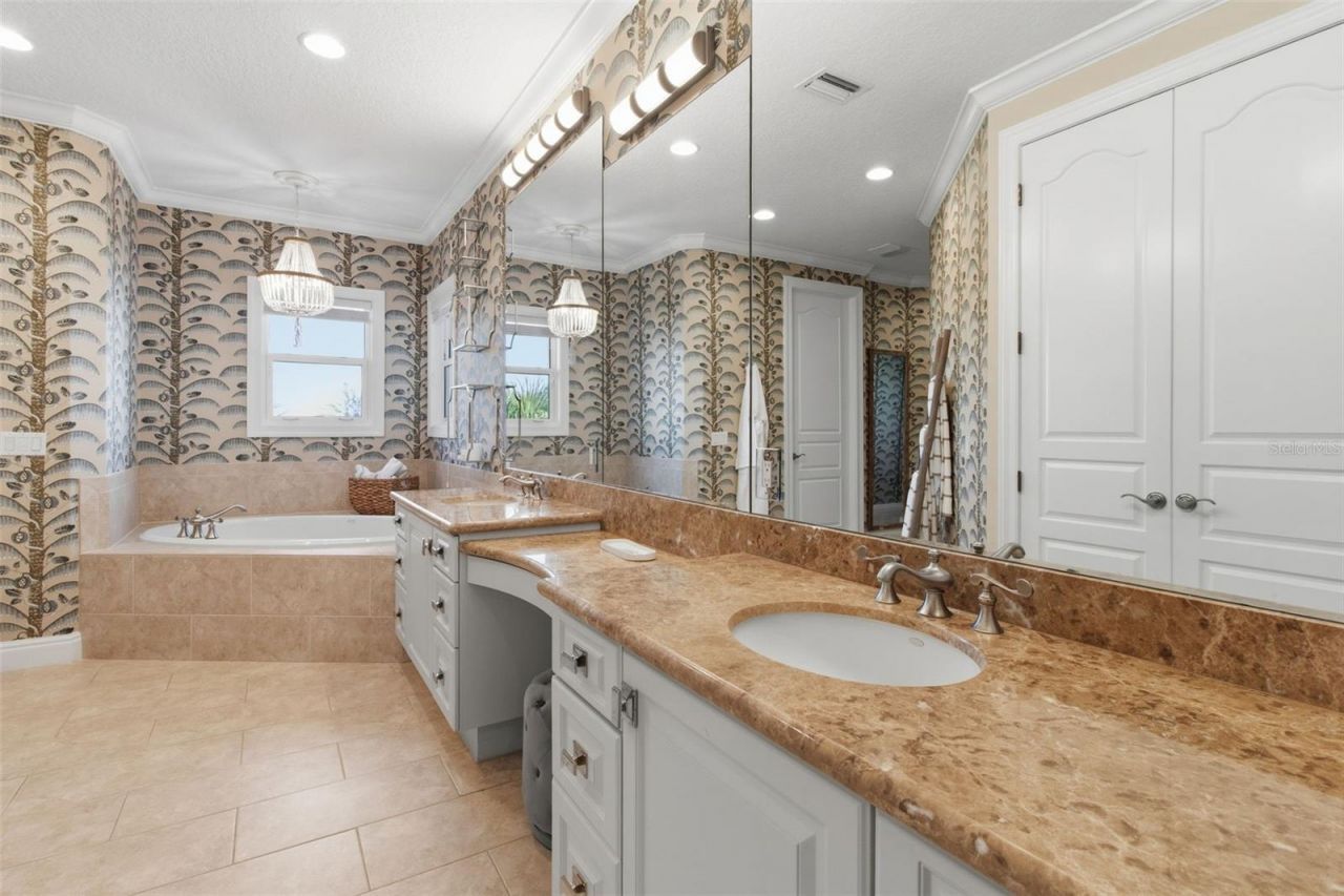 144 N Casey Key Road, Osprey, FL 34229 Photo