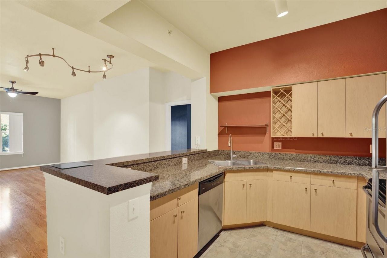 100 4th Avenue S, Unit 229, Saint Petersburg, FL 33701 Photo