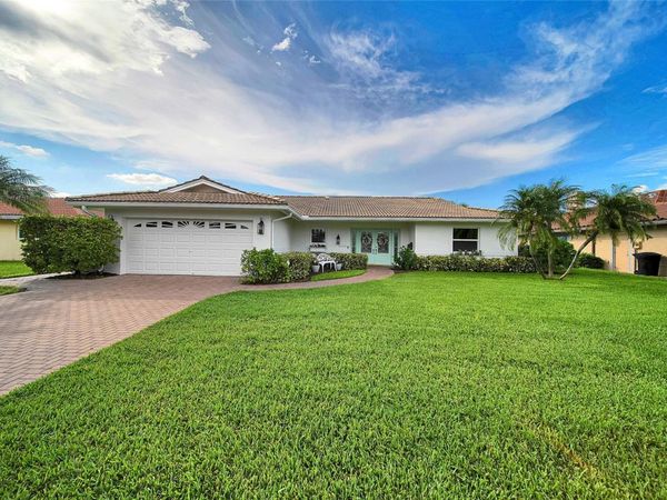 2025 MICHIGAN AVENUE NE, ST PETERSBURG, FL 33703