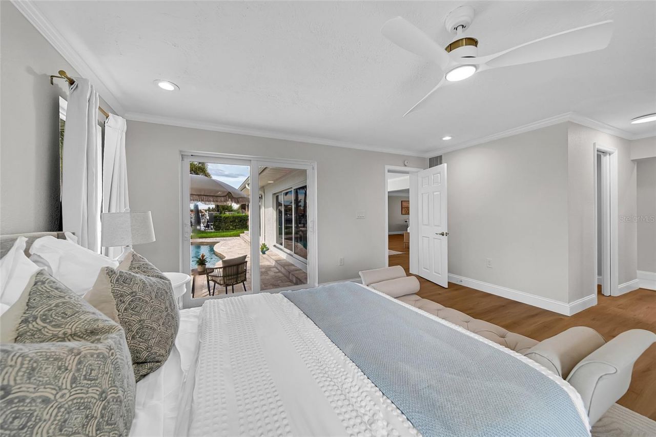 2025 Michigan Avenue Ne, Saint Petersburg, FL 33703 Photo