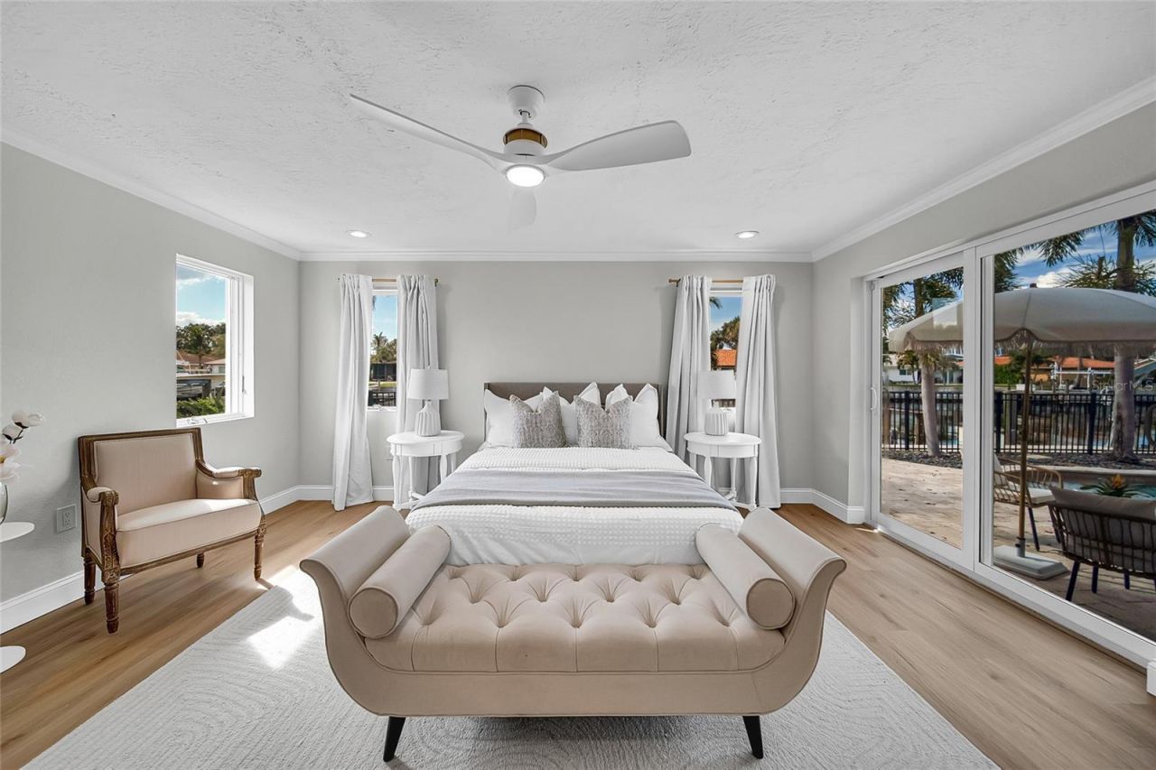 2025 Michigan Avenue Ne, Saint Petersburg, FL 33703 Photo