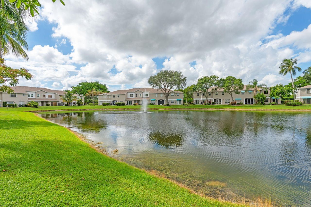 9064 Boca Gardens Parkway, Unit F, Boca Raton, FL 33496 Photo