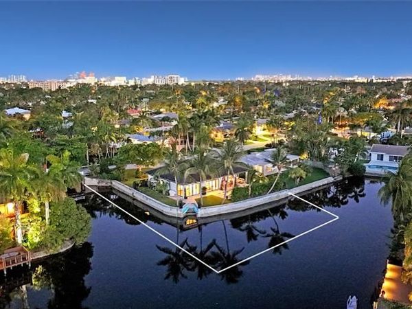 4051 NE 16 Avenue, Fort Lauderdale, FL 33334