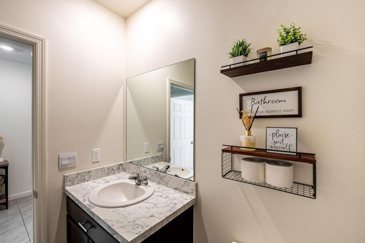 5306 Entertainment Way, Fort Pierce, FL 34947 Photo