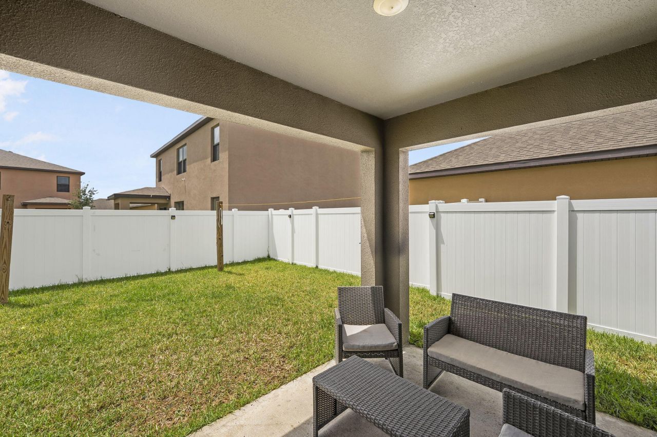 5306 Entertainment Way, Fort Pierce, FL 34947 Photo