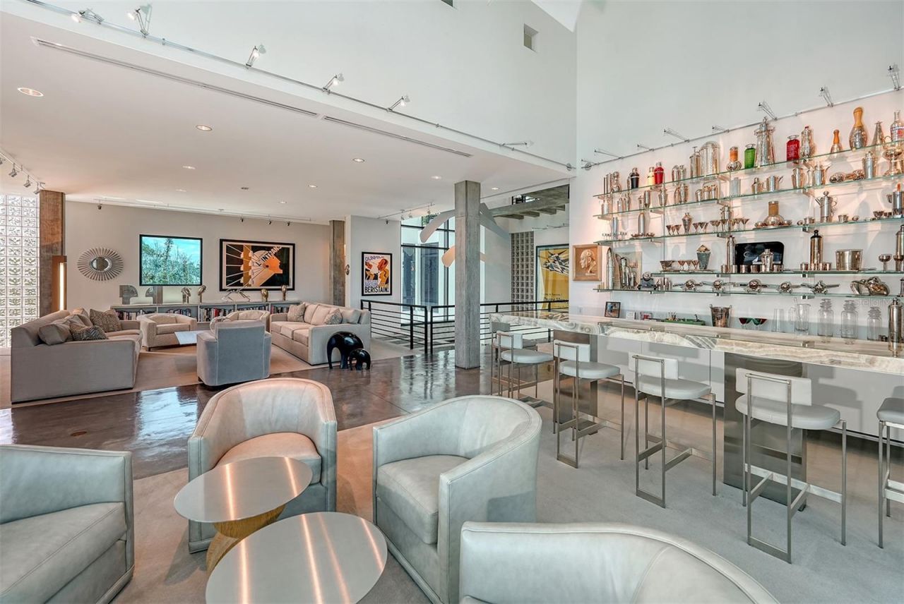 8250 Sanderling Road, Sarasota, FL 34242 Photo