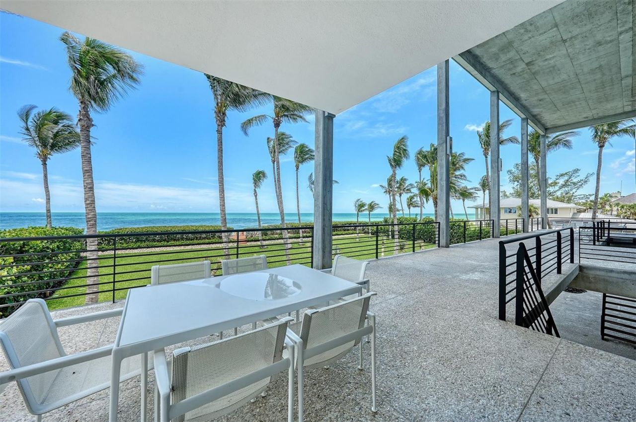 8250 Sanderling Road, Sarasota, FL 34242 Photo