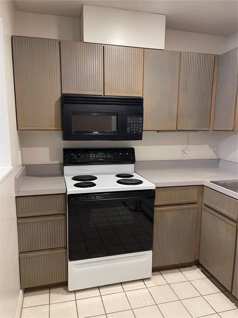 3504 NW 37th Avenue, Gainesville, FL 32605 Photo