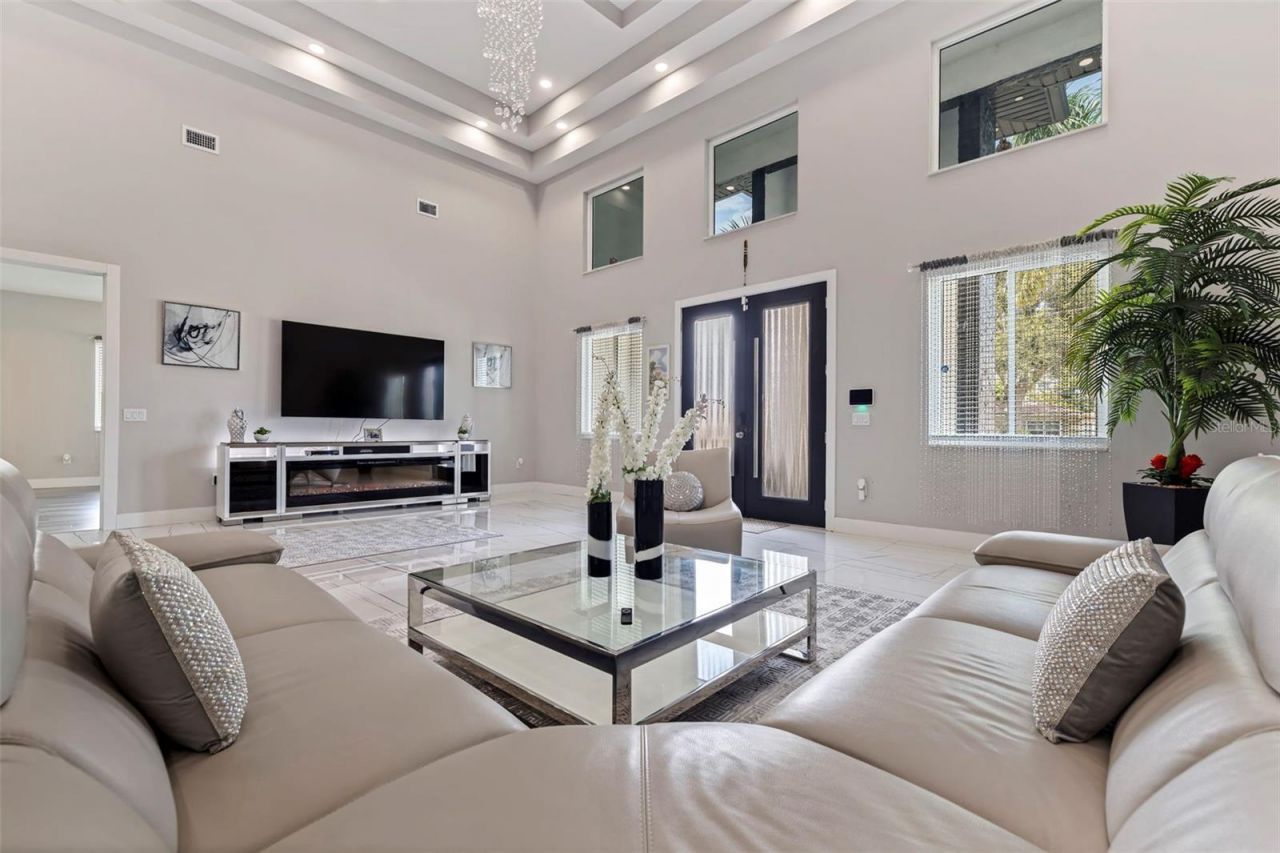 6396 18th Street N, Saint Petersburg, FL 33702 Photo