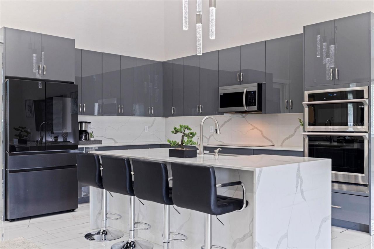 6396 18th Street N, Saint Petersburg, FL 33702 Photo