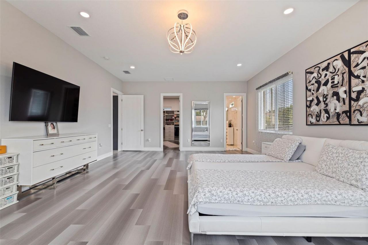 6396 18th Street N, Saint Petersburg, FL 33702 Photo