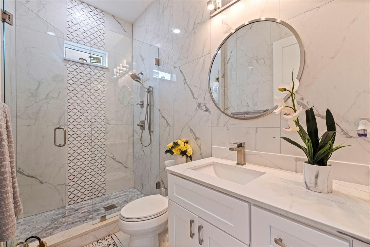 6396 18th Street N, Saint Petersburg, FL 33702 Photo