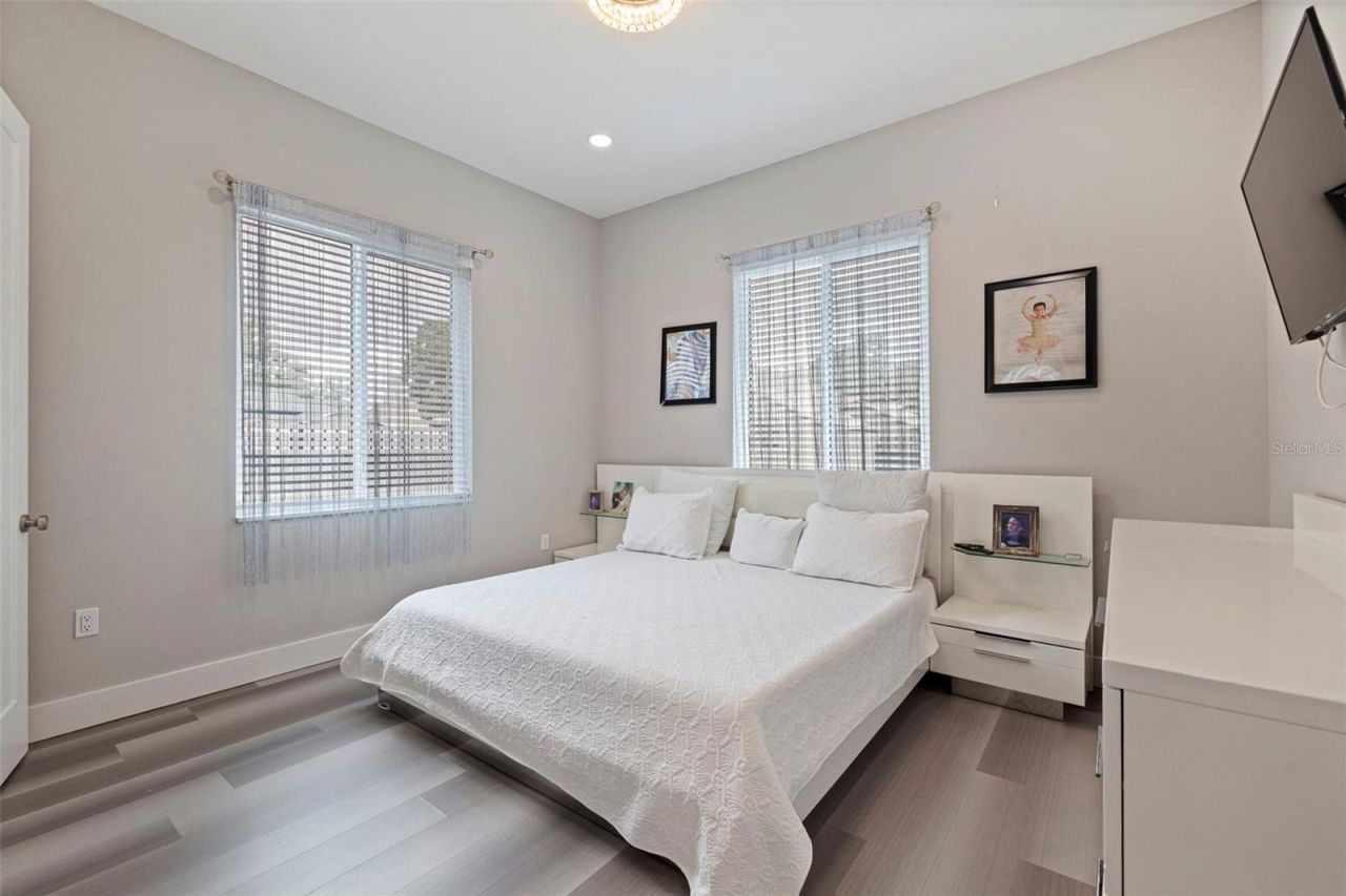 6396 18th Street N, Saint Petersburg, FL 33702 Photo