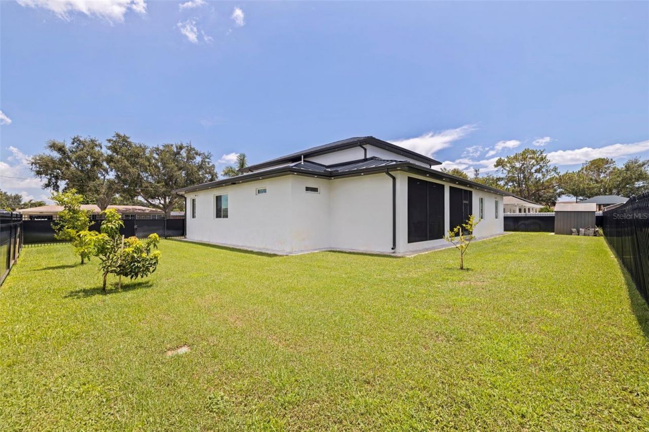 6396 18th Street N, Saint Petersburg, FL 33702 Photo