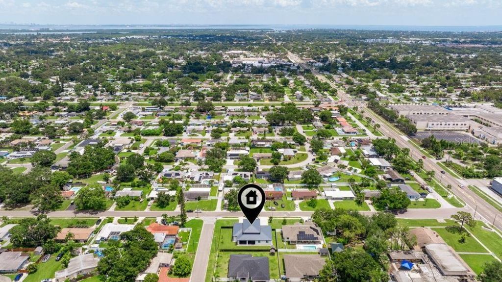 6396 18th Street N, Saint Petersburg, FL 33702 Photo