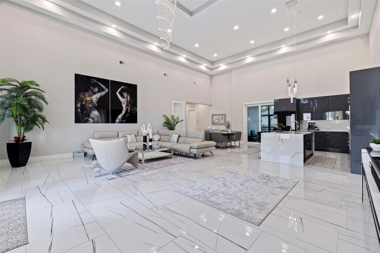 6396 18th Street N, Saint Petersburg, FL 33702 Photo