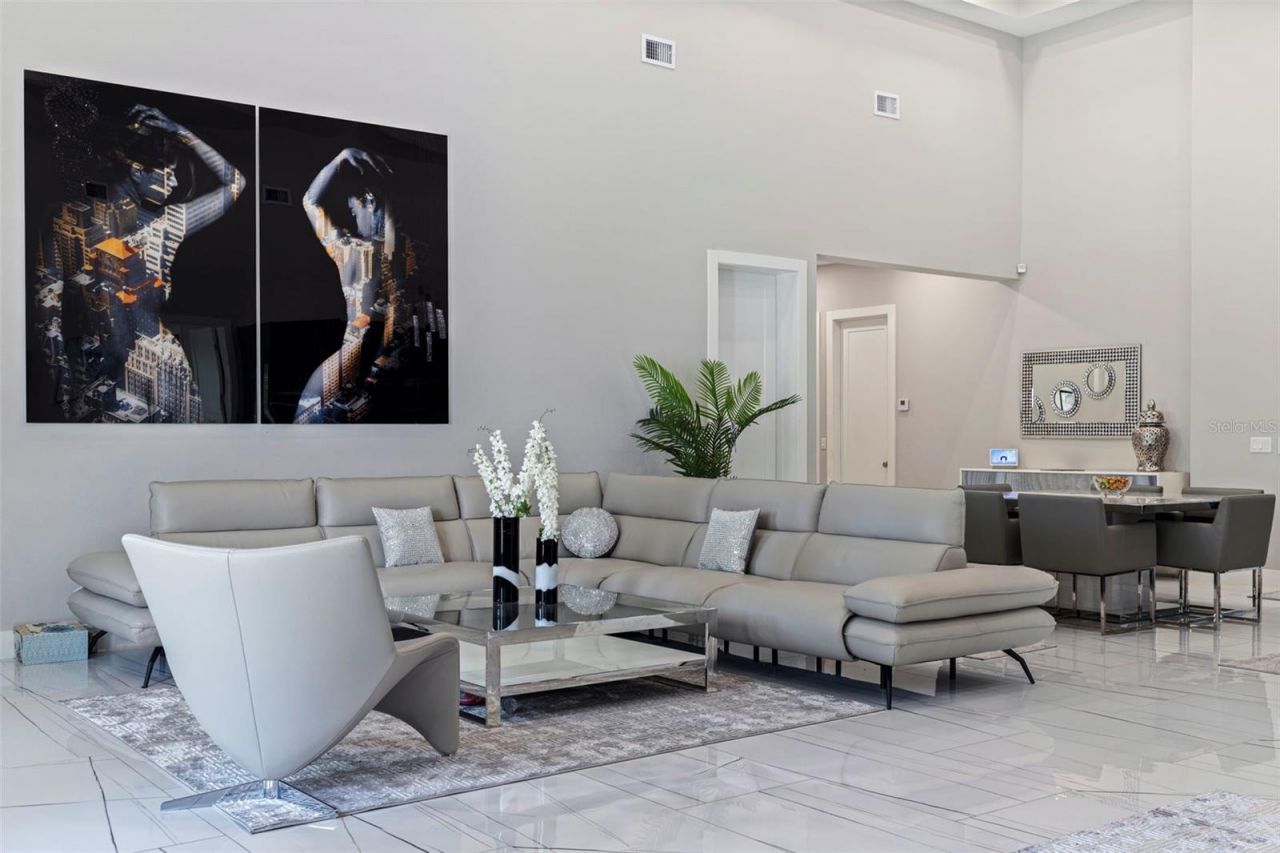 6396 18th Street N, Saint Petersburg, FL 33702 Photo