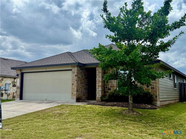 2252 Hawk Drive, New Braunfels, TX 78130