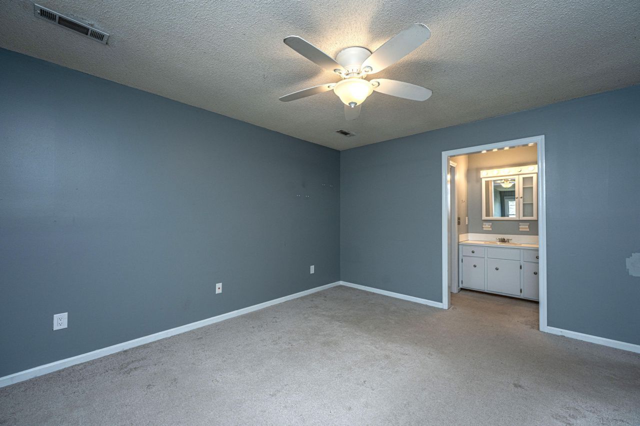 1477 Theresa Drive Photo 16