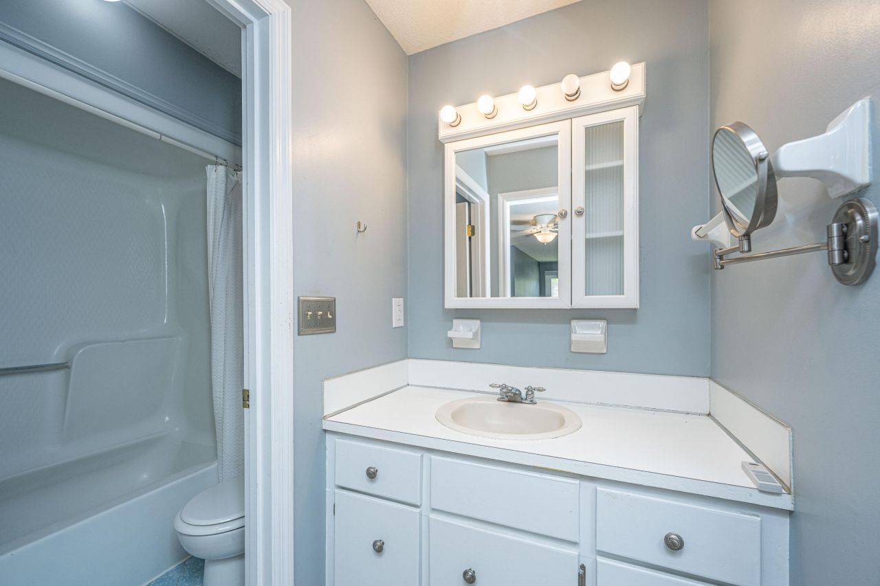 1477 Theresa Drive Photo 18