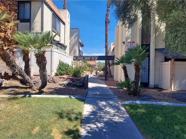 1420 Vegas Valley Drive, Unit 23, Las Vegas, NV 89169