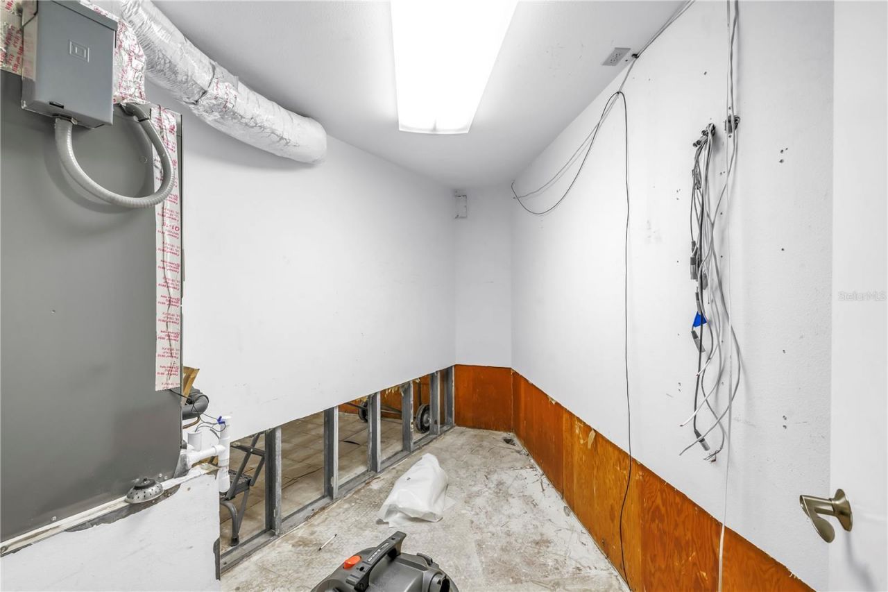 6608 Marina Drive, Holmes Beach, FL 34217 Photo