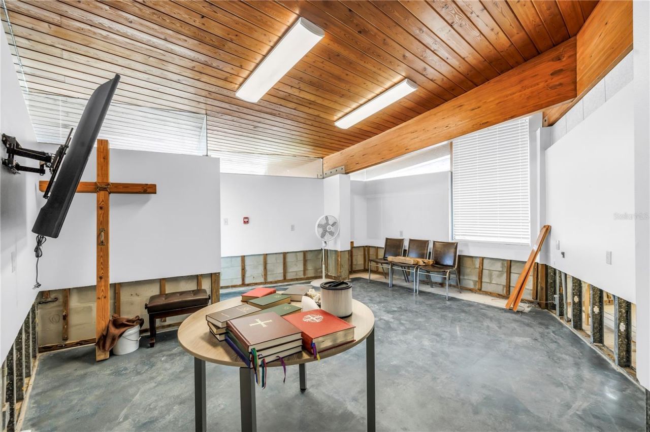 6608 Marina Drive, Holmes Beach, FL 34217 Photo