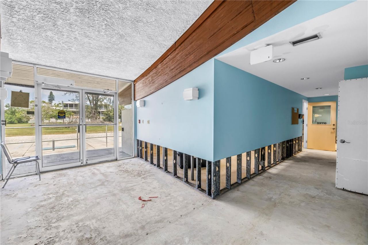 6608 Marina Drive, Holmes Beach, FL 34217 Photo