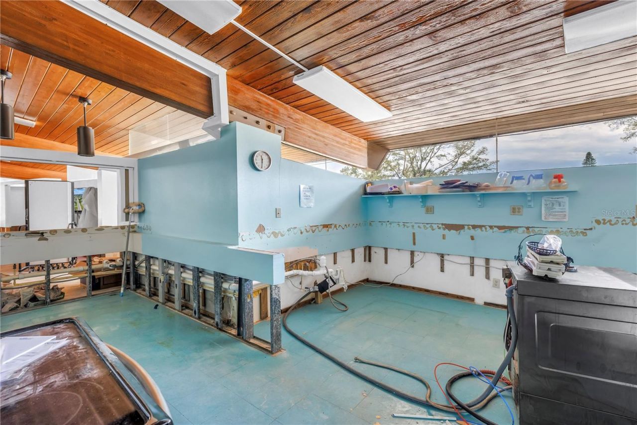 6608 Marina Drive, Holmes Beach, FL 34217 Photo