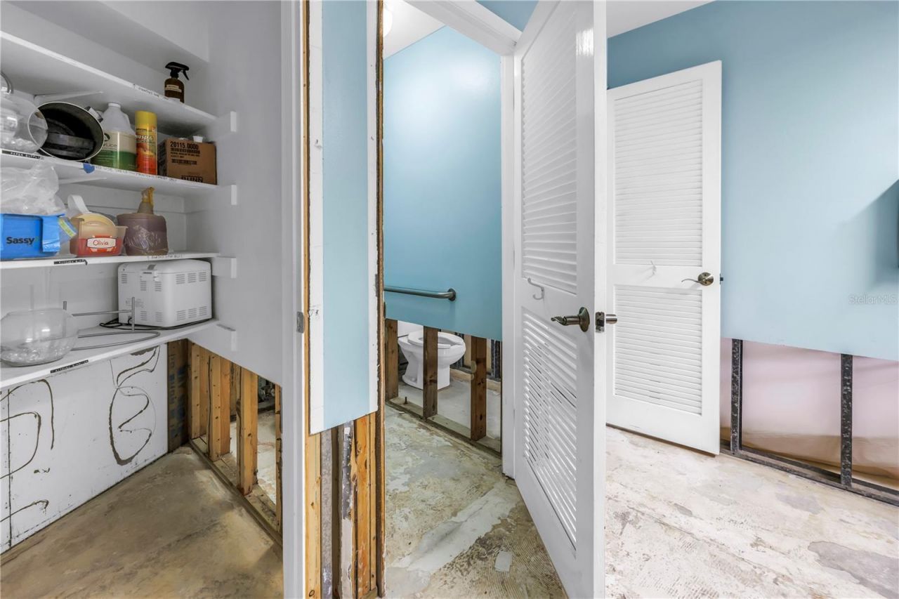 6608 Marina Drive, Holmes Beach, FL 34217 Photo