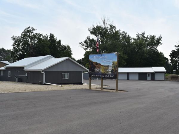 120 &160 N Hunt Street, Mitchell, IA 50461