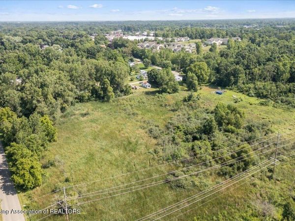 Vl Watts Street, Jackson, MI 49203