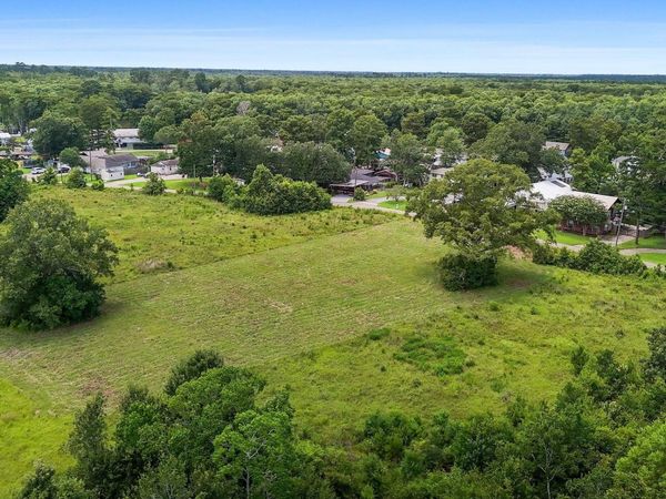 20272 Lynda Drive, Springfield, LA 70462